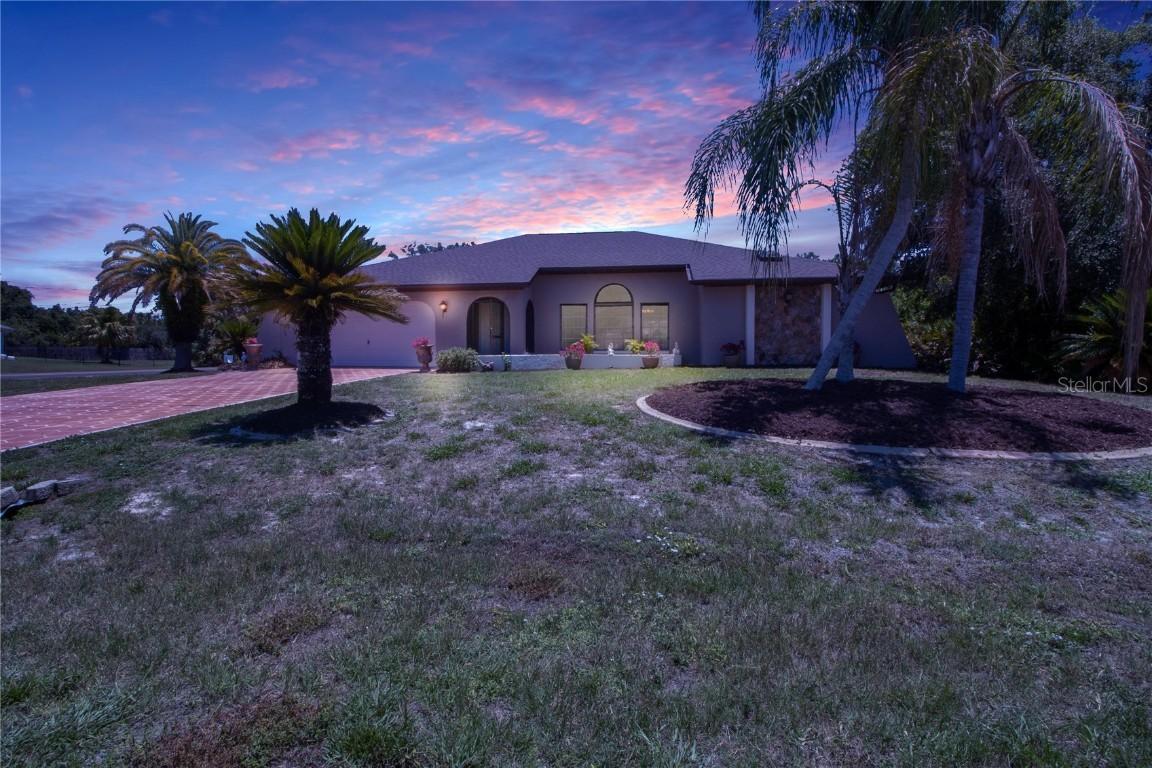 21561 Quesada Ave., Port Charlotte, FL 33952