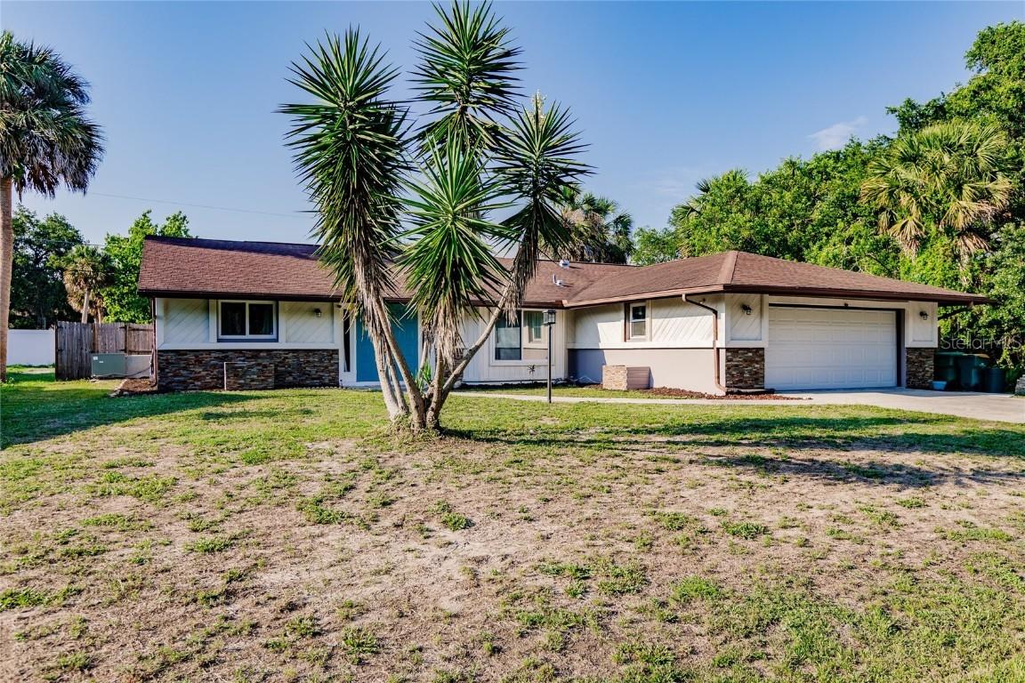 21464 Bryn Mawr Ave., Port Charlotte, FL 33952