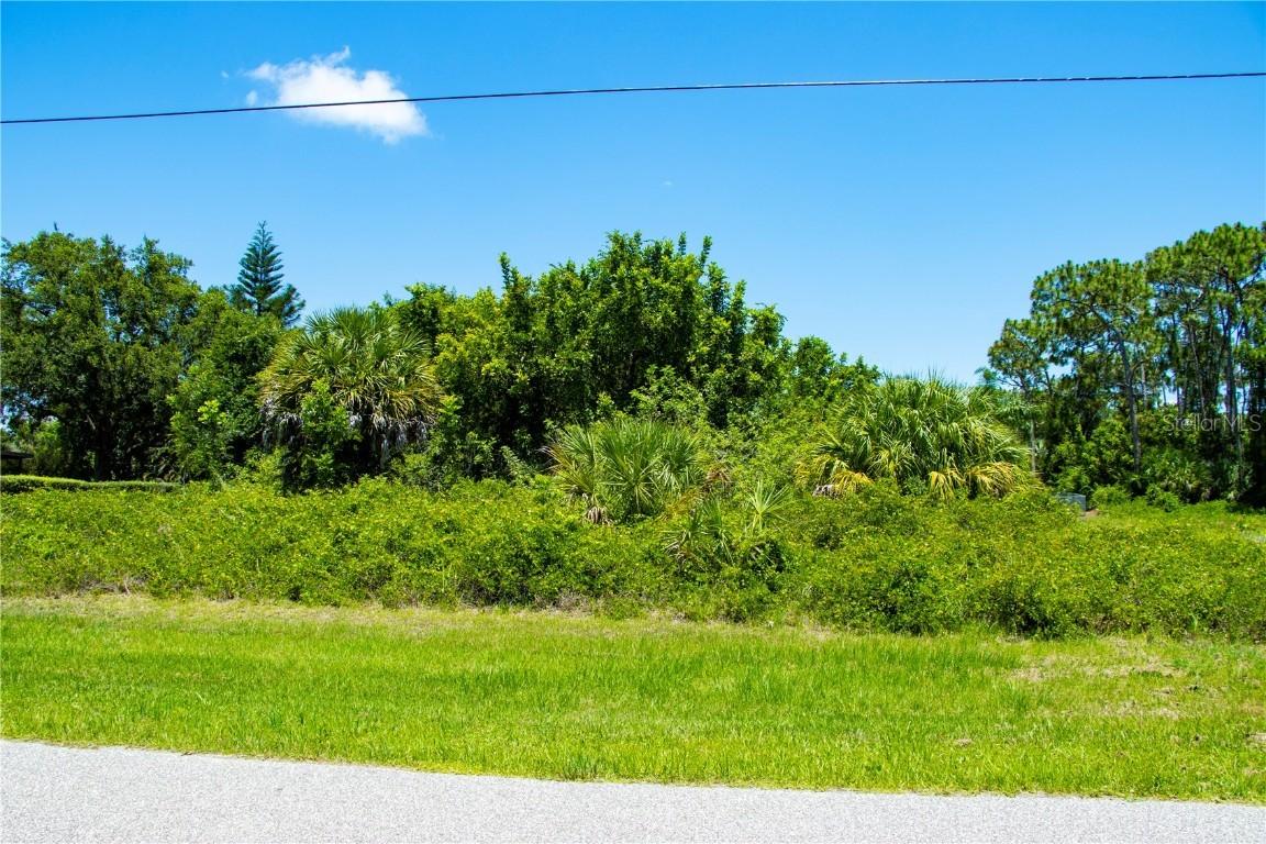 6956 Denmark St., Englewood, FL 34224