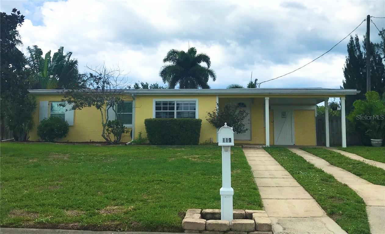 119 Palmetto Cir., Port Charlotte, FL 33952