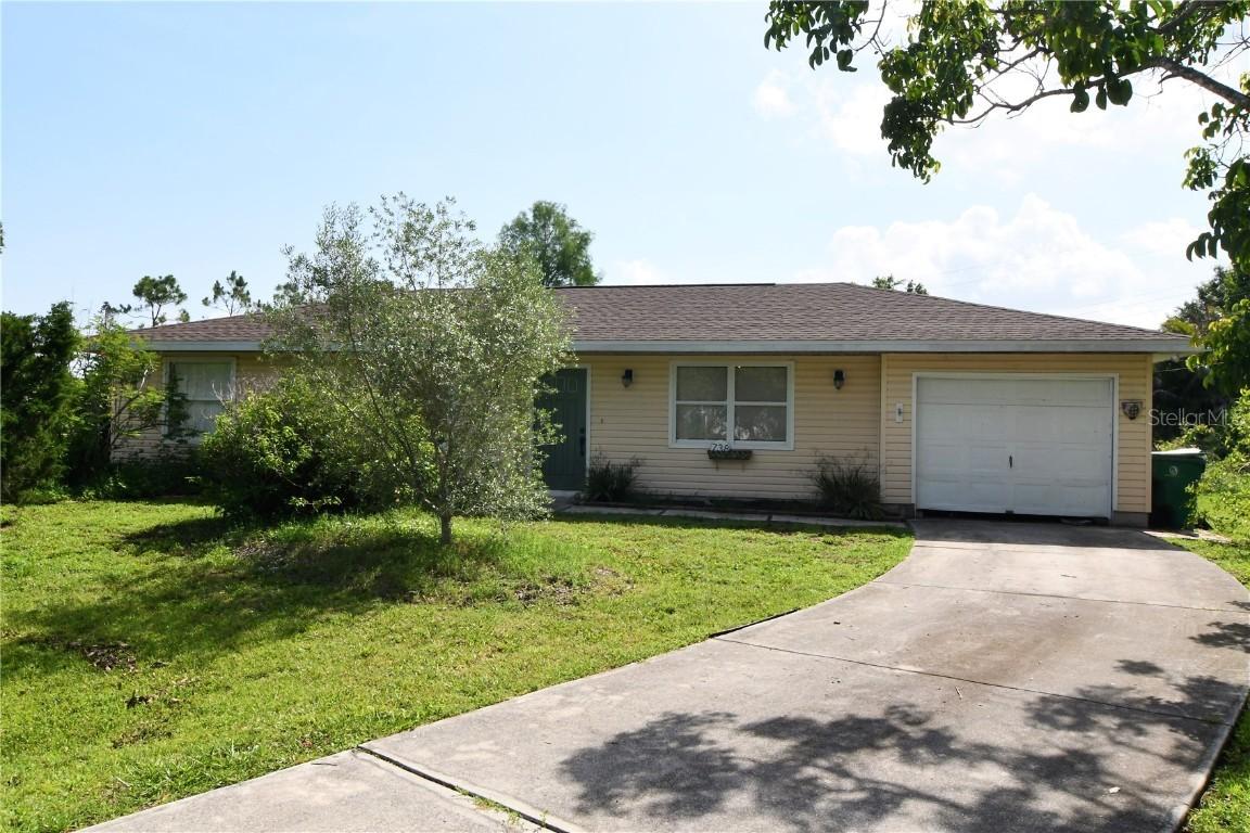 738 Riviera Dr., Punta Gorda, FL 33982
