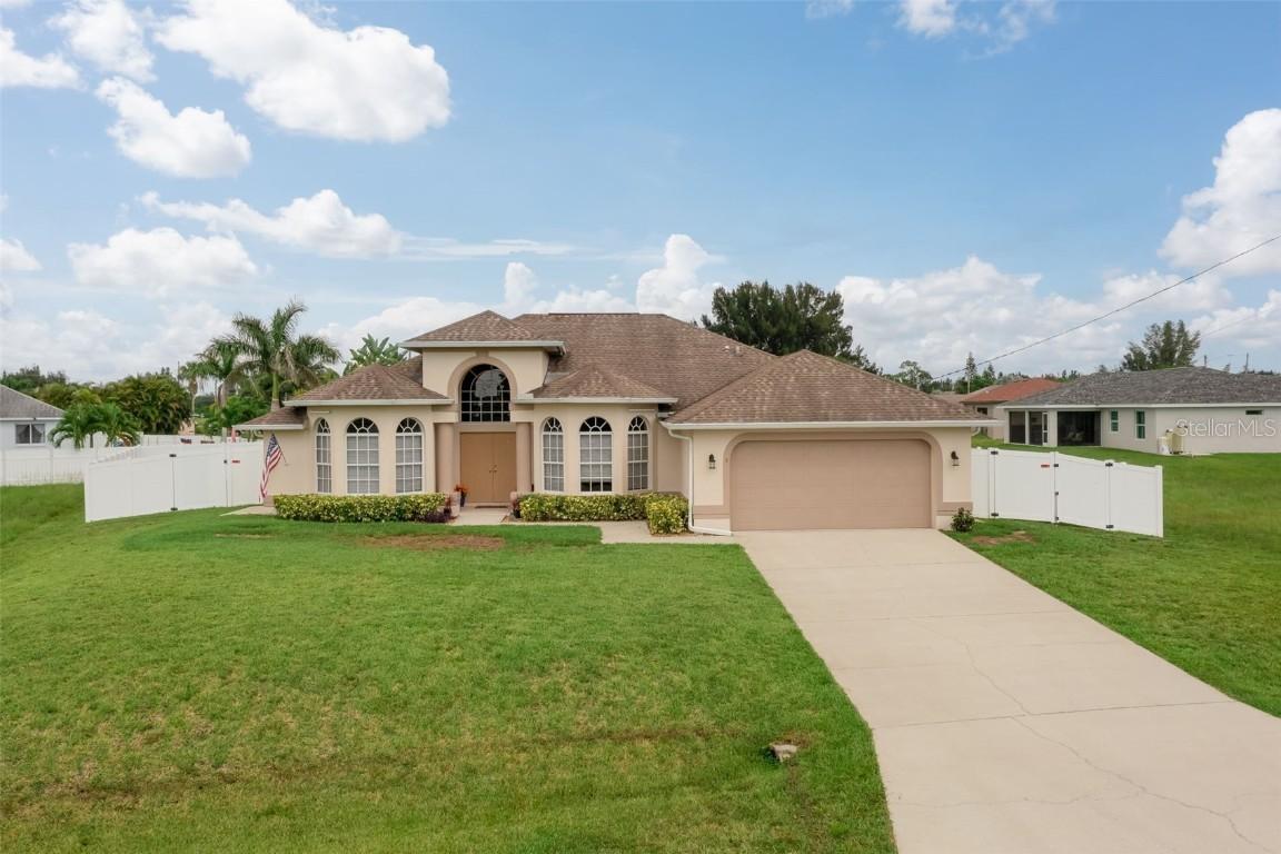 9 SW 26th Pl., Cape Coral, FL 33991