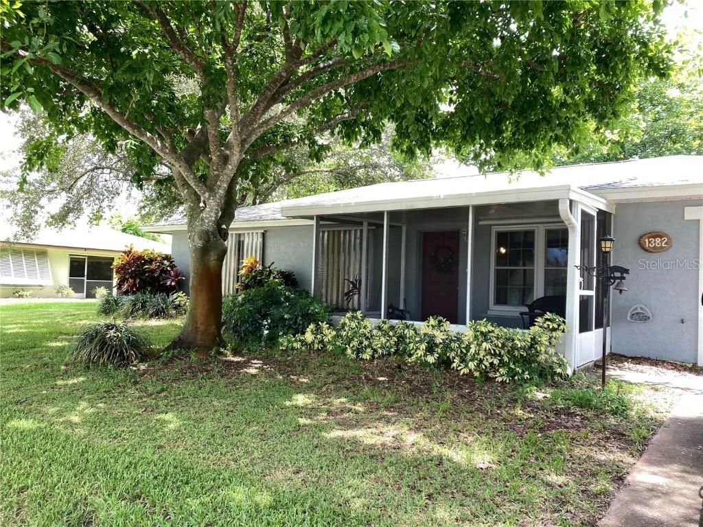 1382 Torreya Cir., Fort Myers, FL 33917