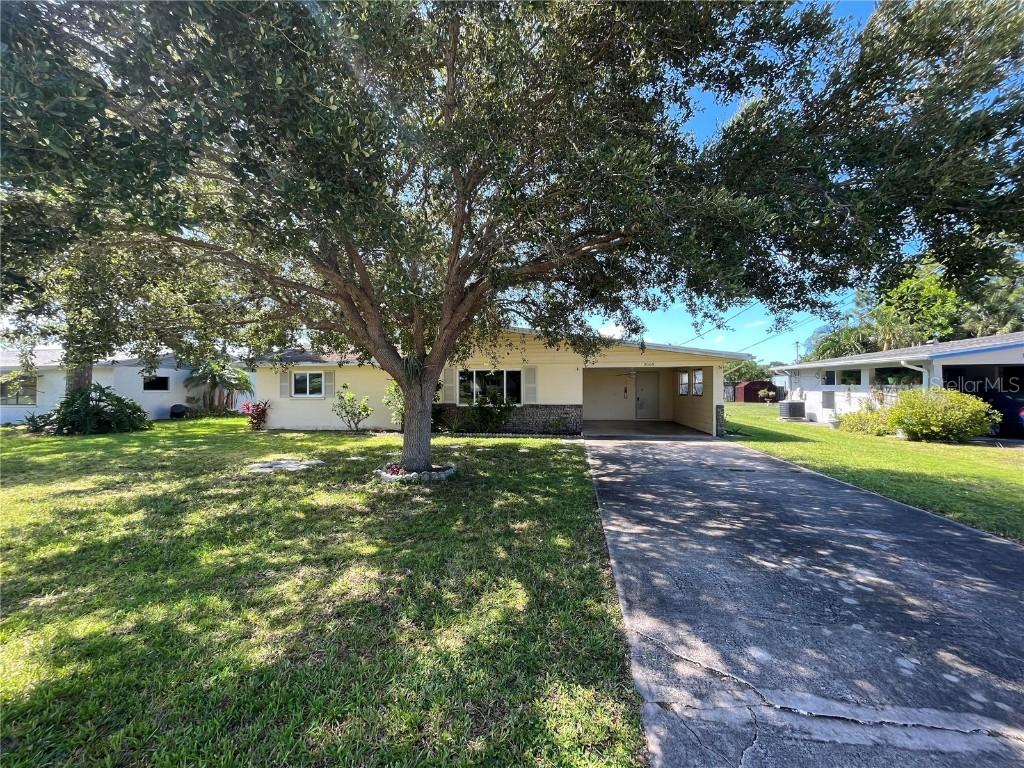 2065 Mississippi Ave., Englewood, FL 34224