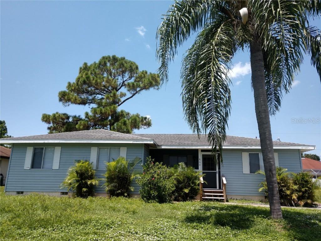 860 Columbia St., Port Charlotte, FL 33948