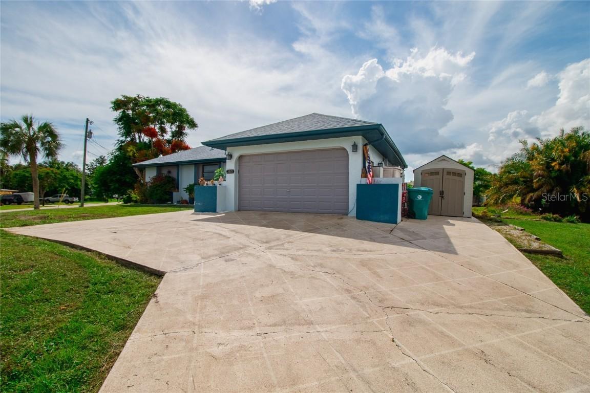 3025 Magnolia Way, Punta Gorda, FL 33950