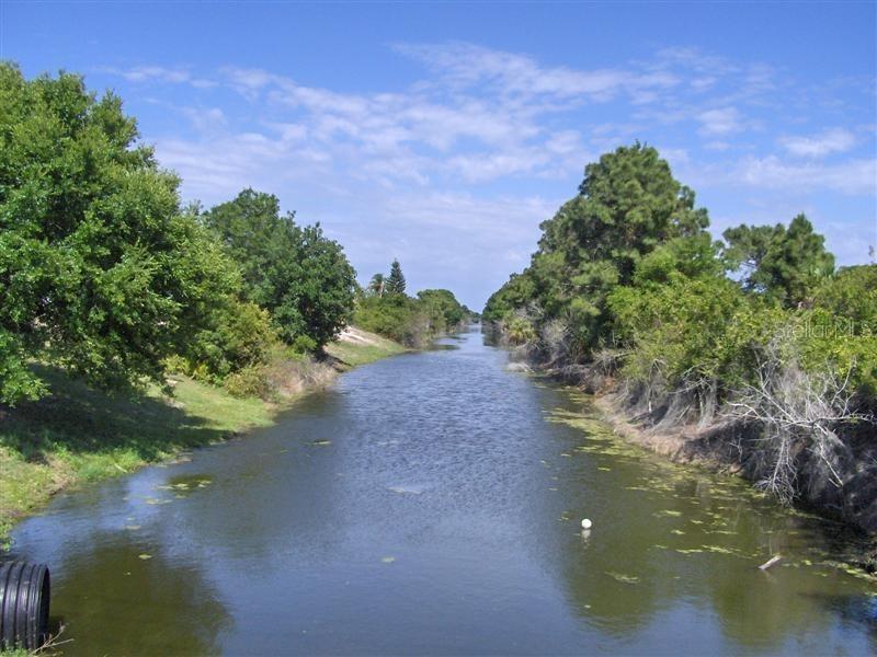 126 Albatross Rd., Rotonda West, FL 33947