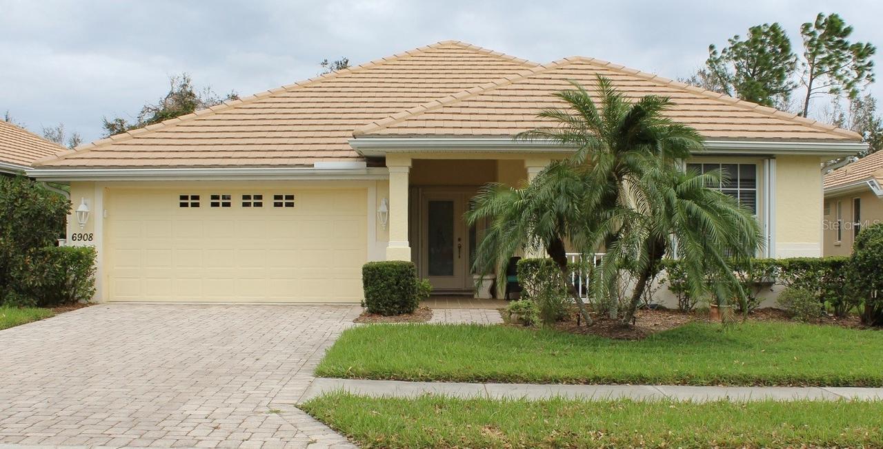 6908 Grand Cypress Blvd., North Port, FL 34287