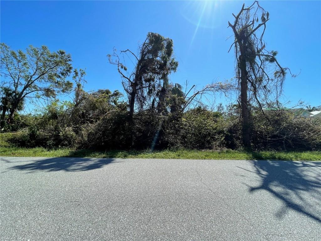 7316 Sea Mist Dr., Port Charlotte, FL 33981