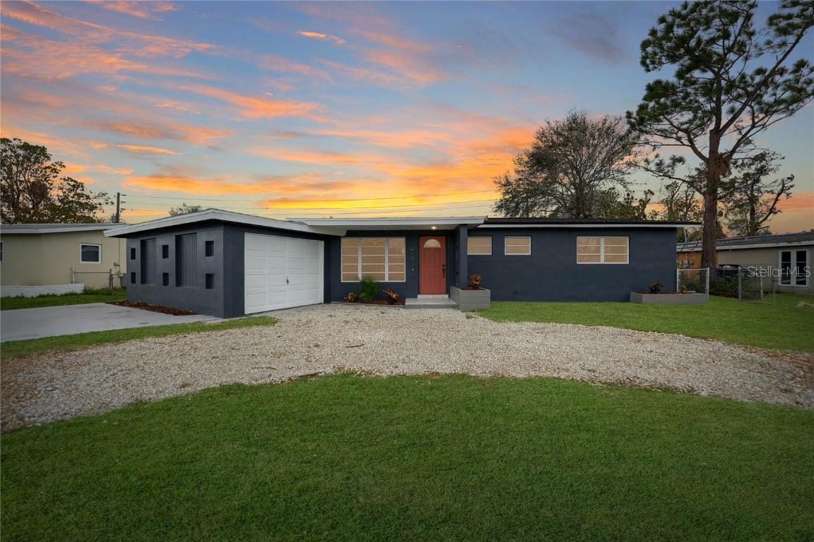 4453 Meade Ave., Fort Myers, FL 33901