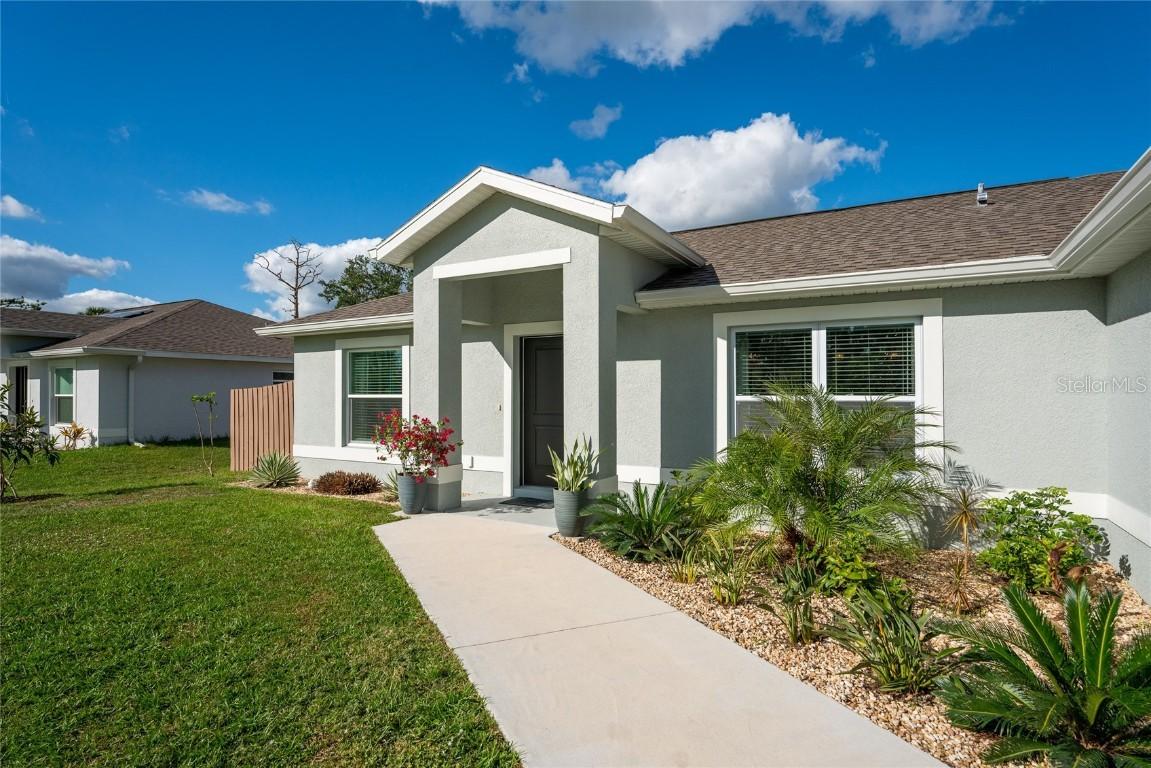 2866 Pebble Ave., North Port, FL 34286