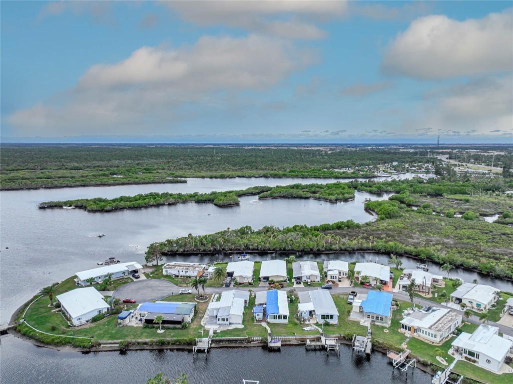 106 Lazy River Rd., North Port, FL 34287