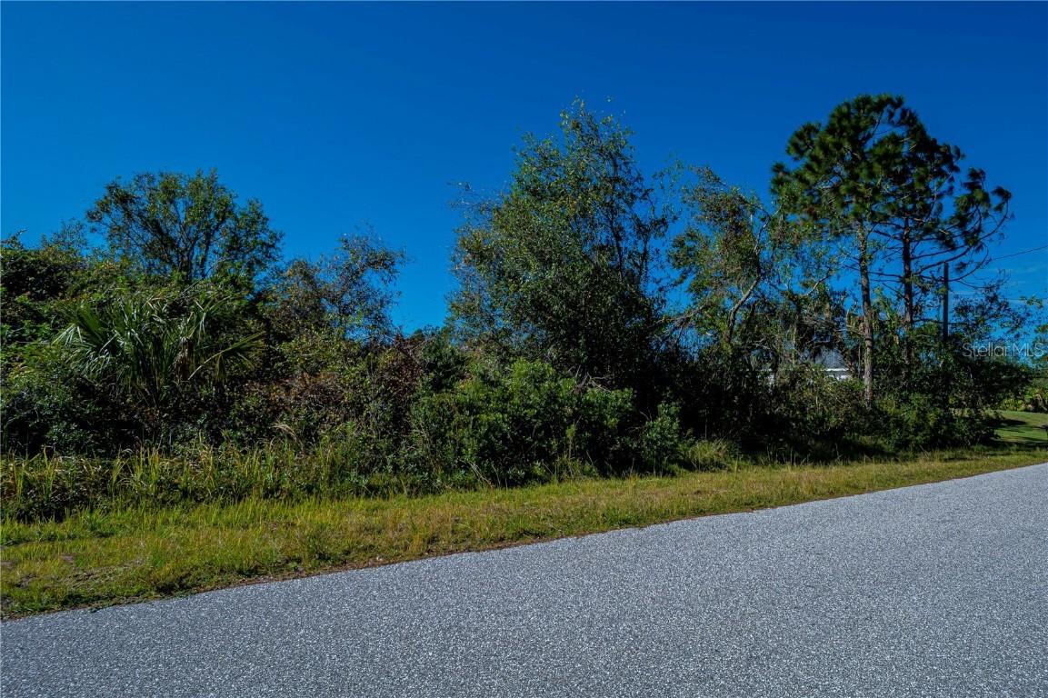 Mermell Cir., North Port, FL 34291