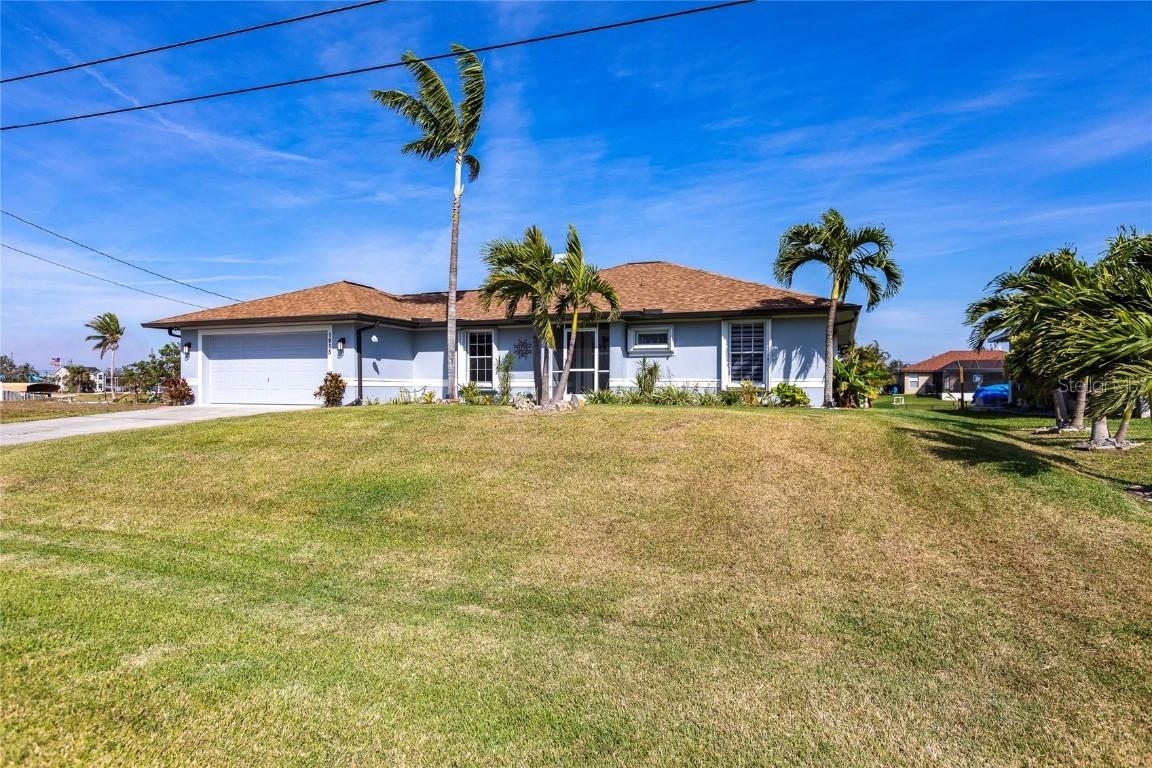 1915 SW 17th Pl., Cape Coral, FL 33991