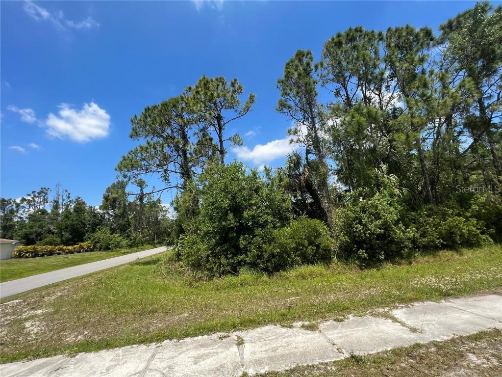 N Chamberlain Blvd., North Port, FL 34286