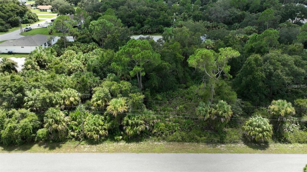 Leesburg Ave., North Port, FL 34288