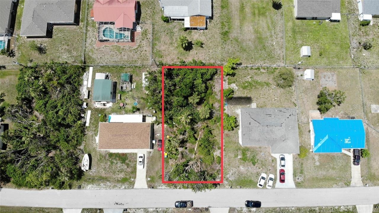 828 Mensh Ter., Port Charlotte, FL 33948