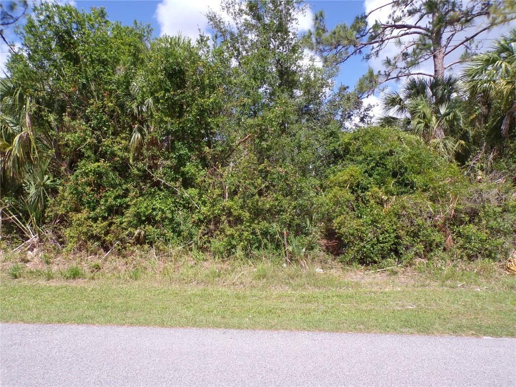 Santonian Ter., North Port, FL 34286