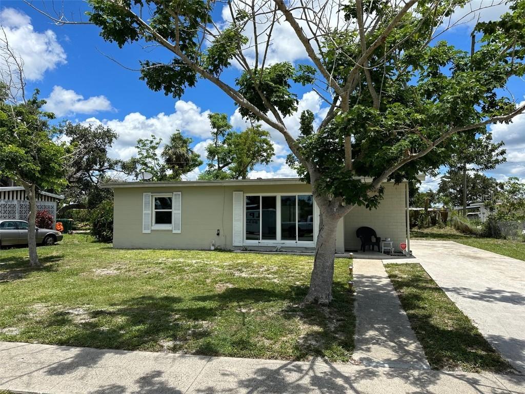 21154 Ionia Ave., Port Charlotte, FL 33952
