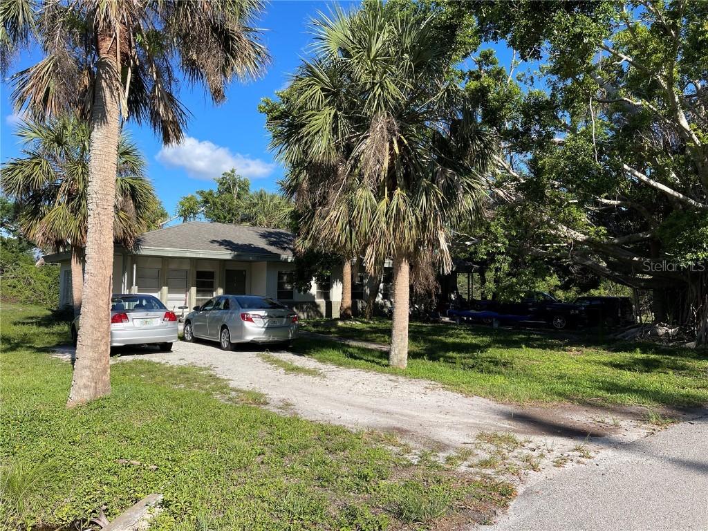 206/210 Peace Island Dr., Punta Gorda, FL 33950