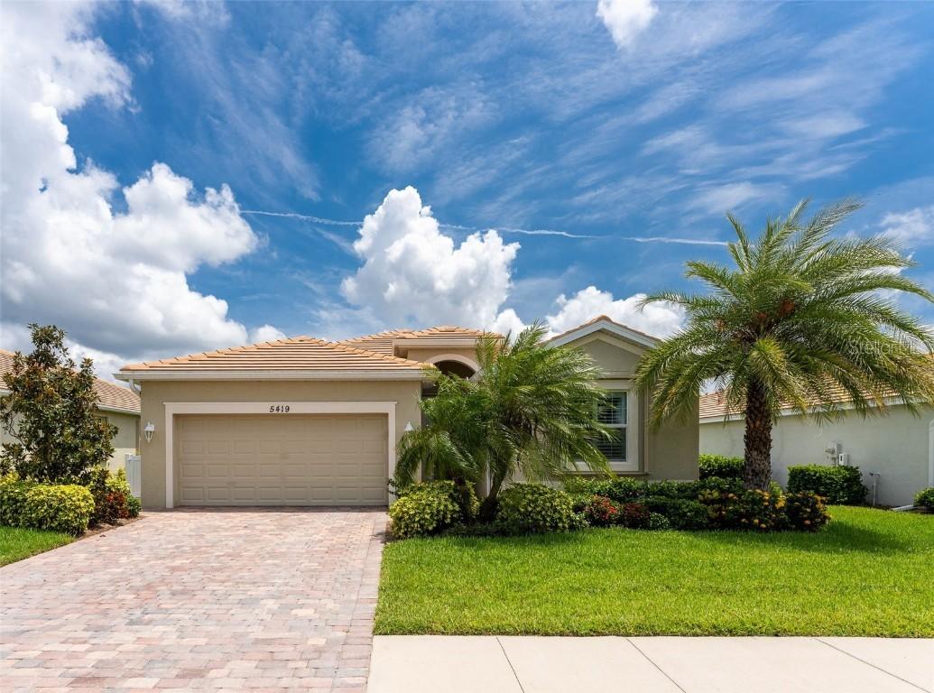 5419 Grand Cypress Blvd., North Port, FL 34287