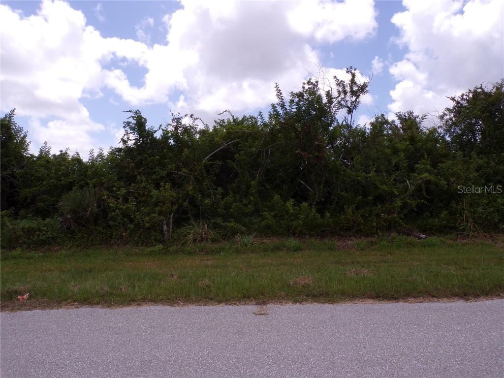 6239 Stamp St., Port Charlotte, FL 33981