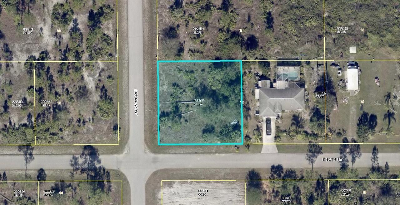 2901 E 11th St., Lehigh Acres, FL 33972