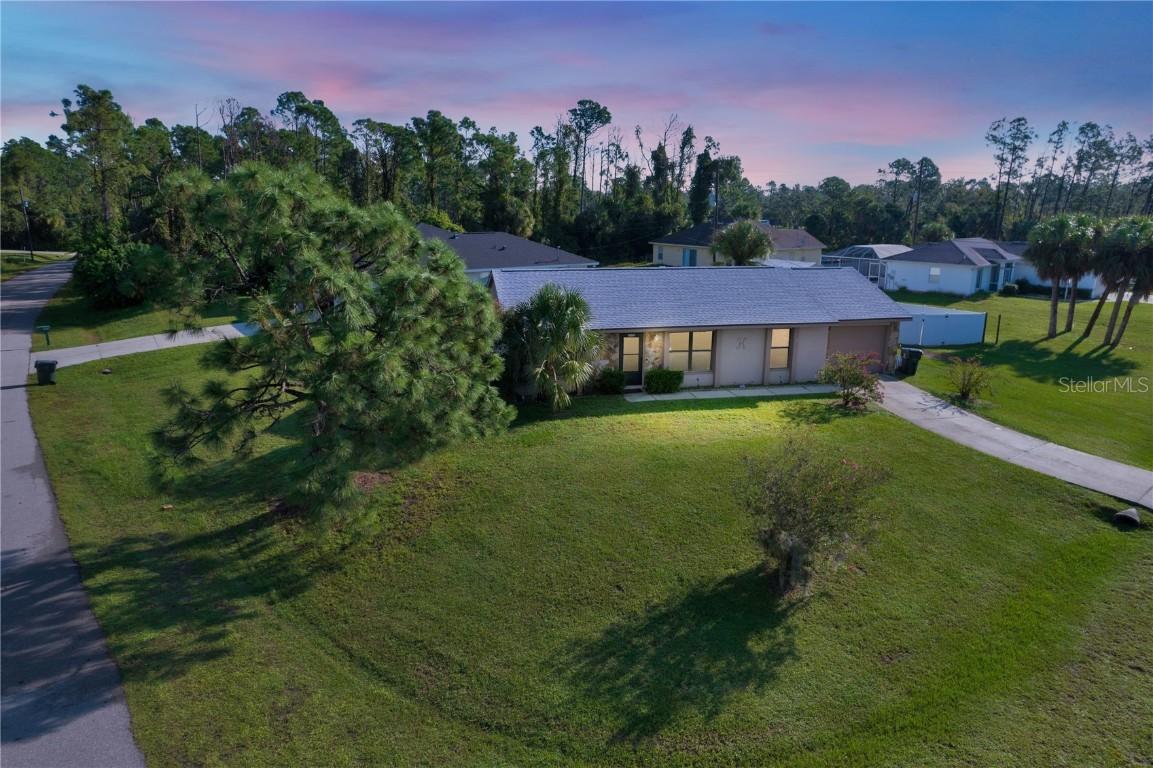 2058 Cartwright Ln., North Port, FL 34286