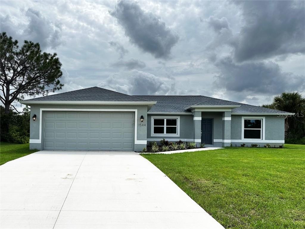 1544 Eastman Cir., North Port, FL 34288