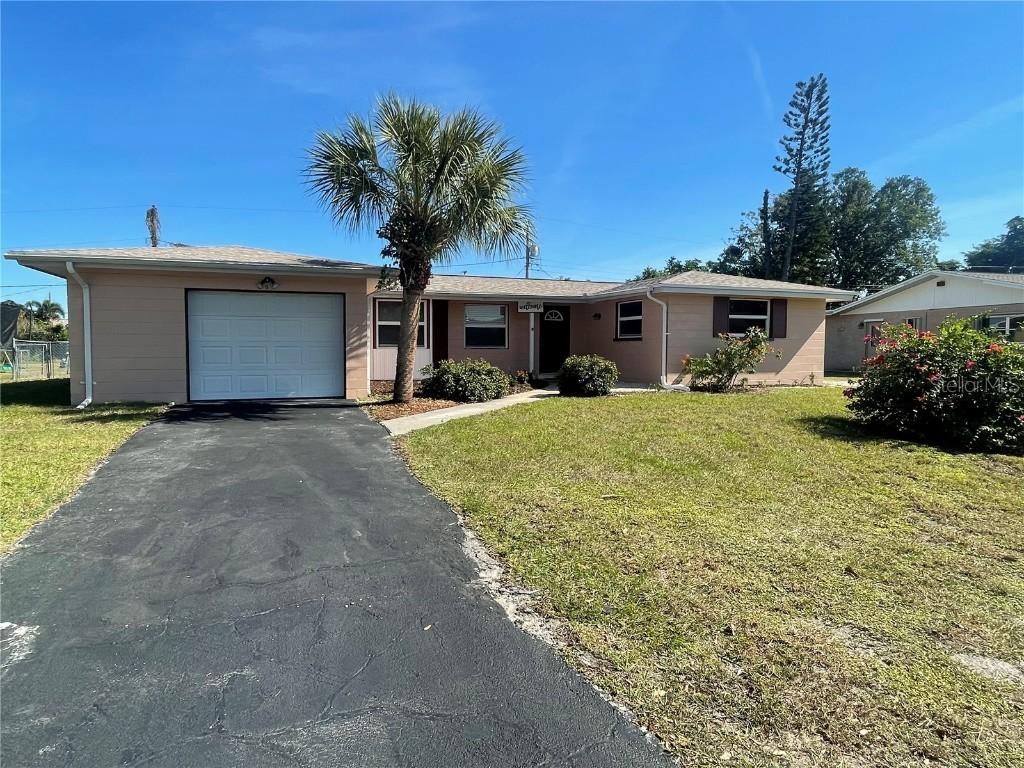 309 Salem Ave., Port Charlotte, FL 33952