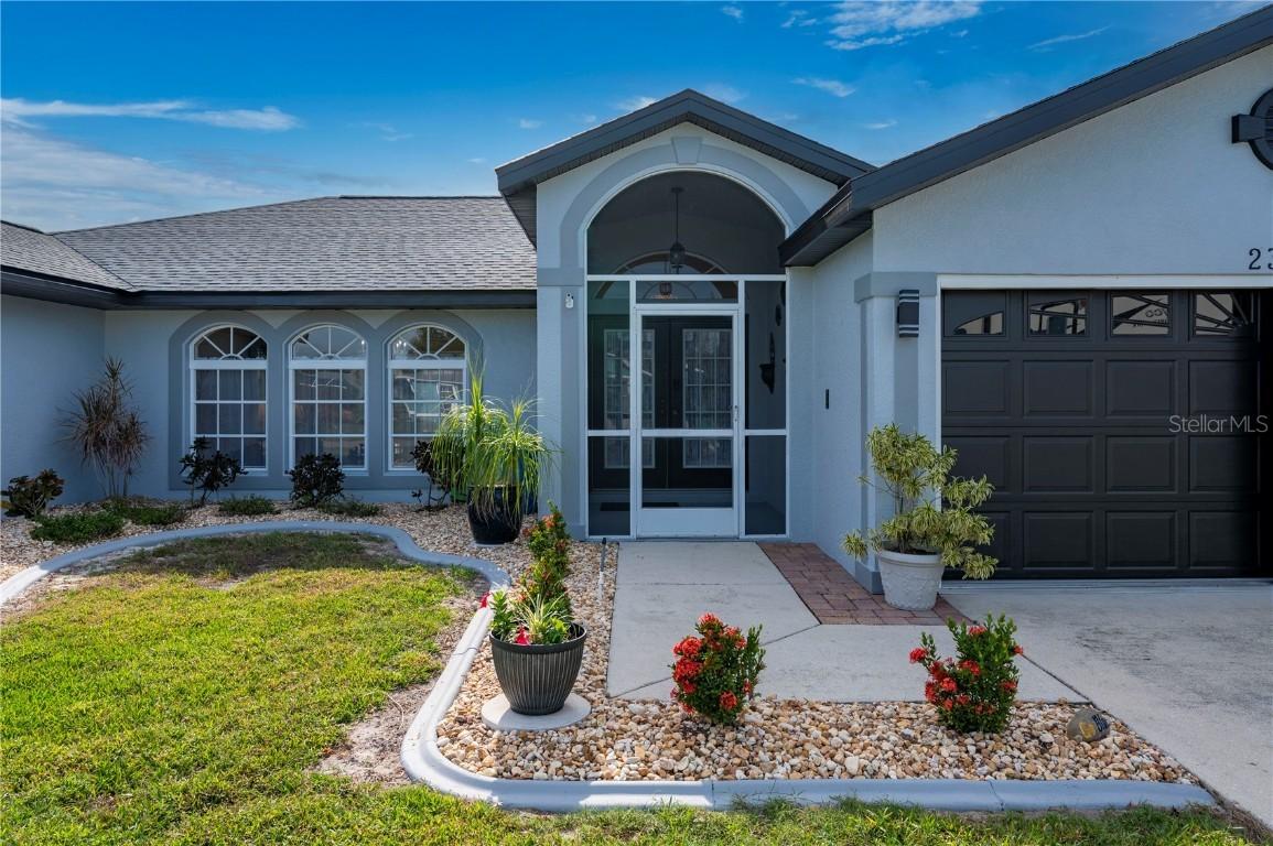 23165 Hillsdale Ave., Port Charlotte, FL 33954