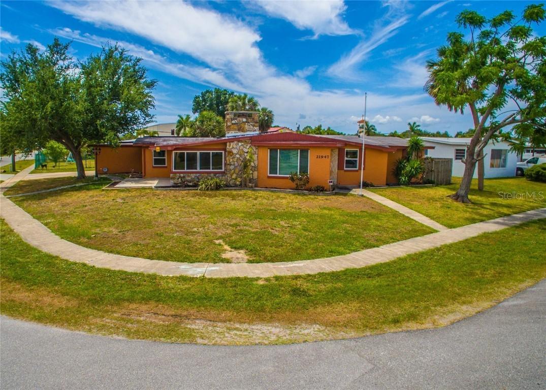 21947 Hernando Ave., Port Charlotte, FL 33952