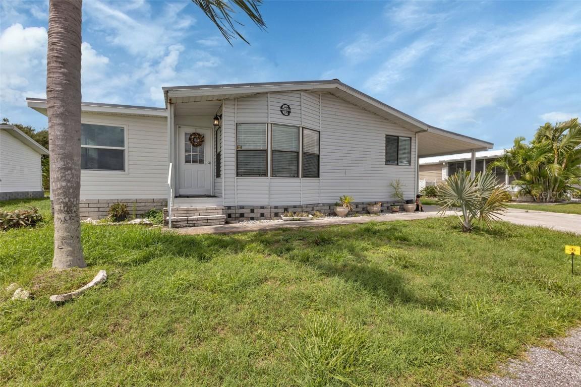 648 Schooner St., North Port, FL 34287