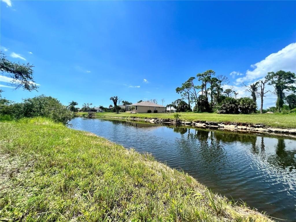 76 Mark Twain Ln., Rotonda West, FL 33947