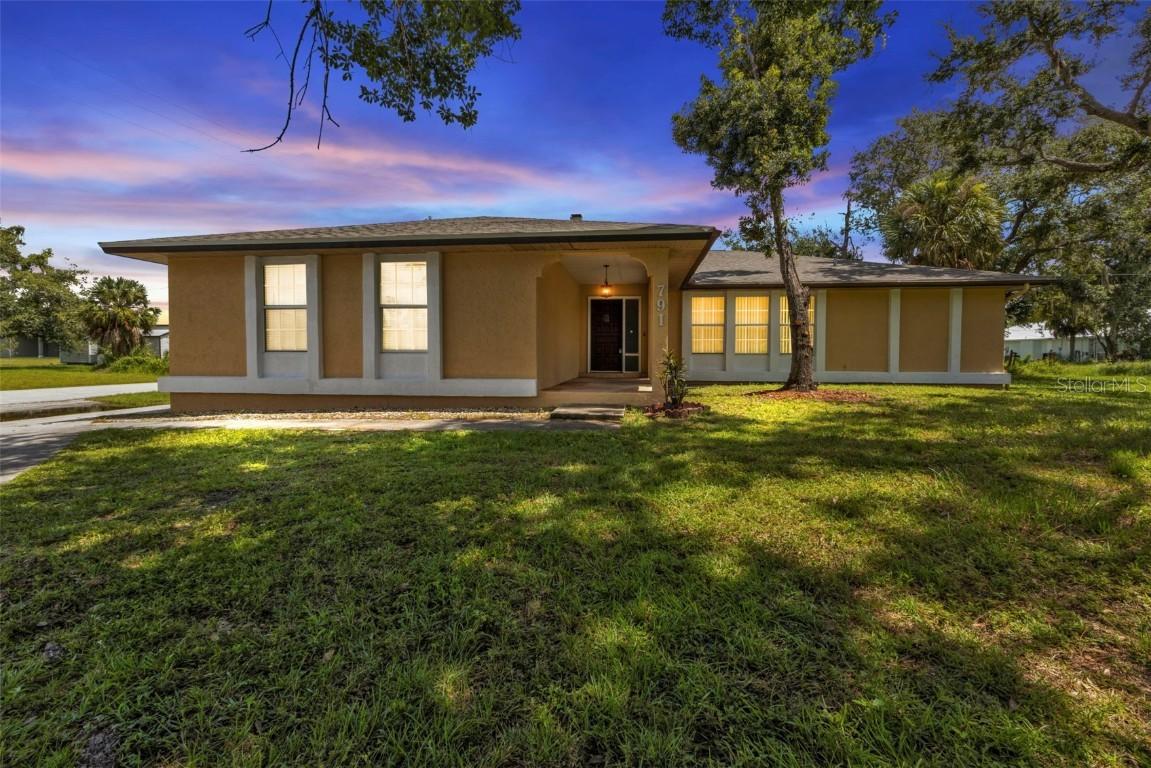 791 Haleybury St., Port Charlotte, FL 33948