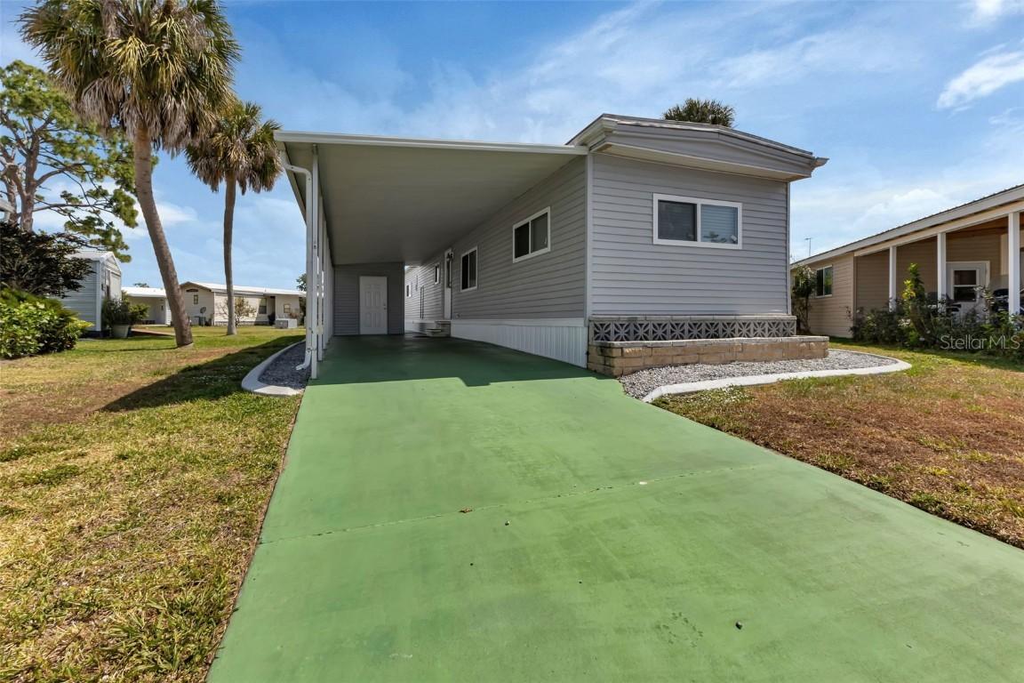 6450 Floral Ct., North Port, FL 34287