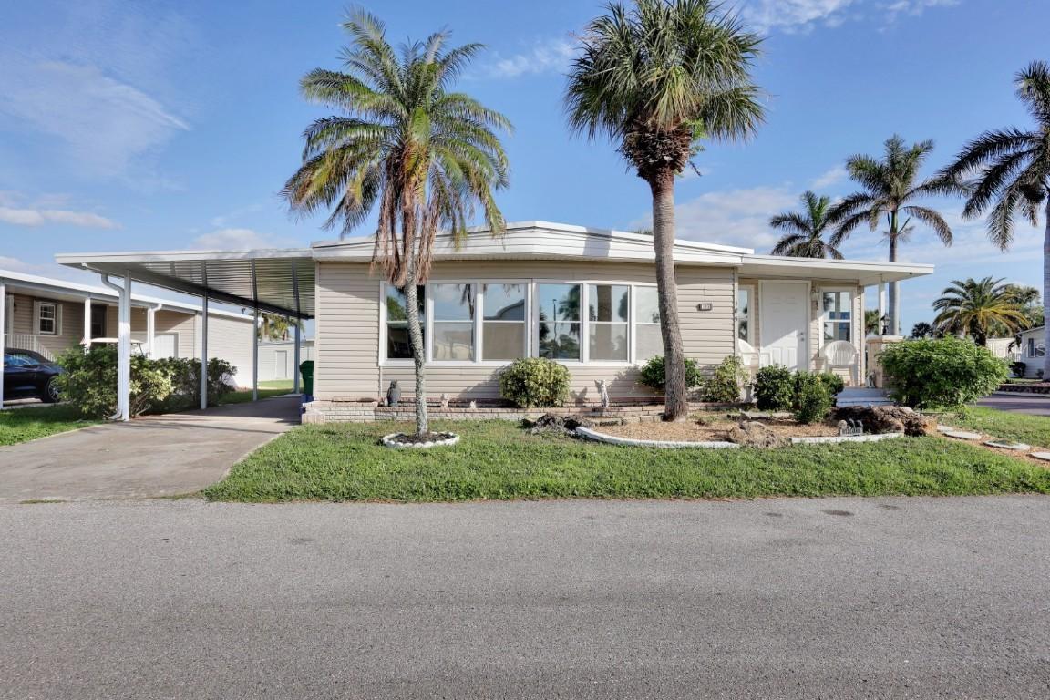 2100 Kings Hwy. #105, Port Charlotte, FL 33980