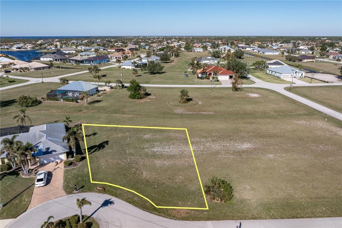 17503 Malarky Ln., Punta Gorda, FL 33955