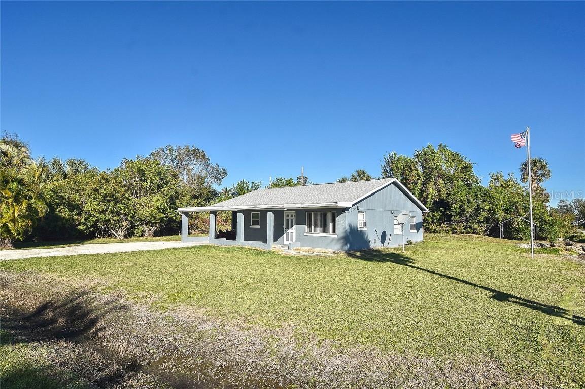 712 Edmund St., Punta Gorda, FL 33950