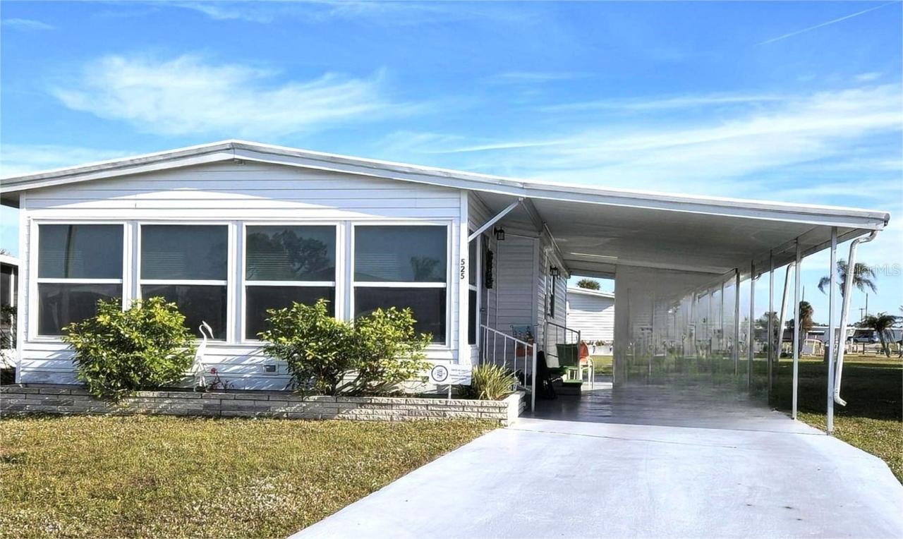 525 Parkwood Ave., North Port, FL 34287