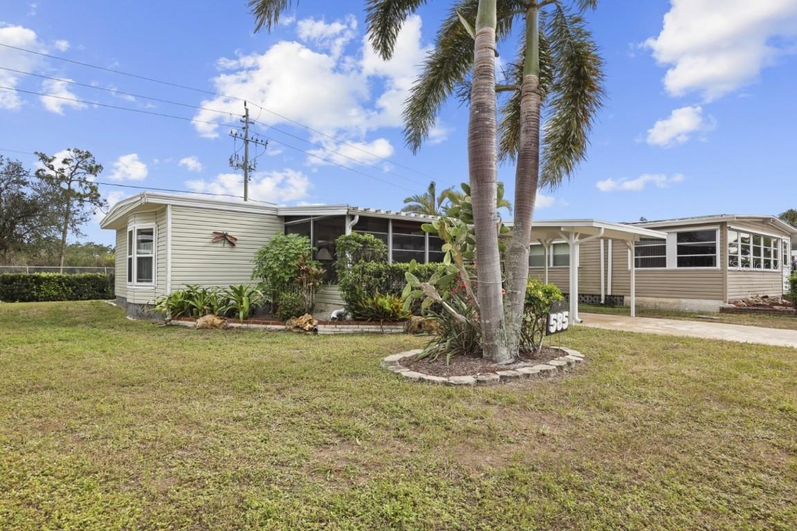 2100 Kings Hwy. #585, Port Charlotte, FL 33980