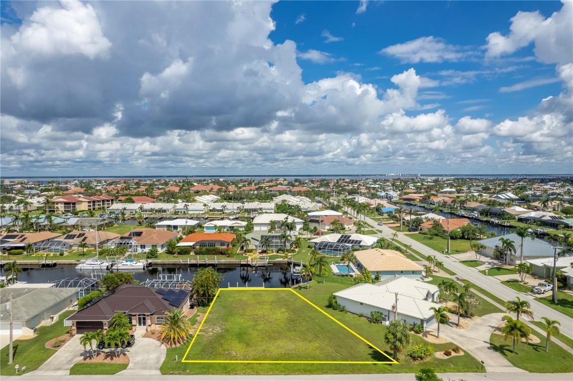 2510 Rio Lisbo Ct., Punta Gorda, FL 33950