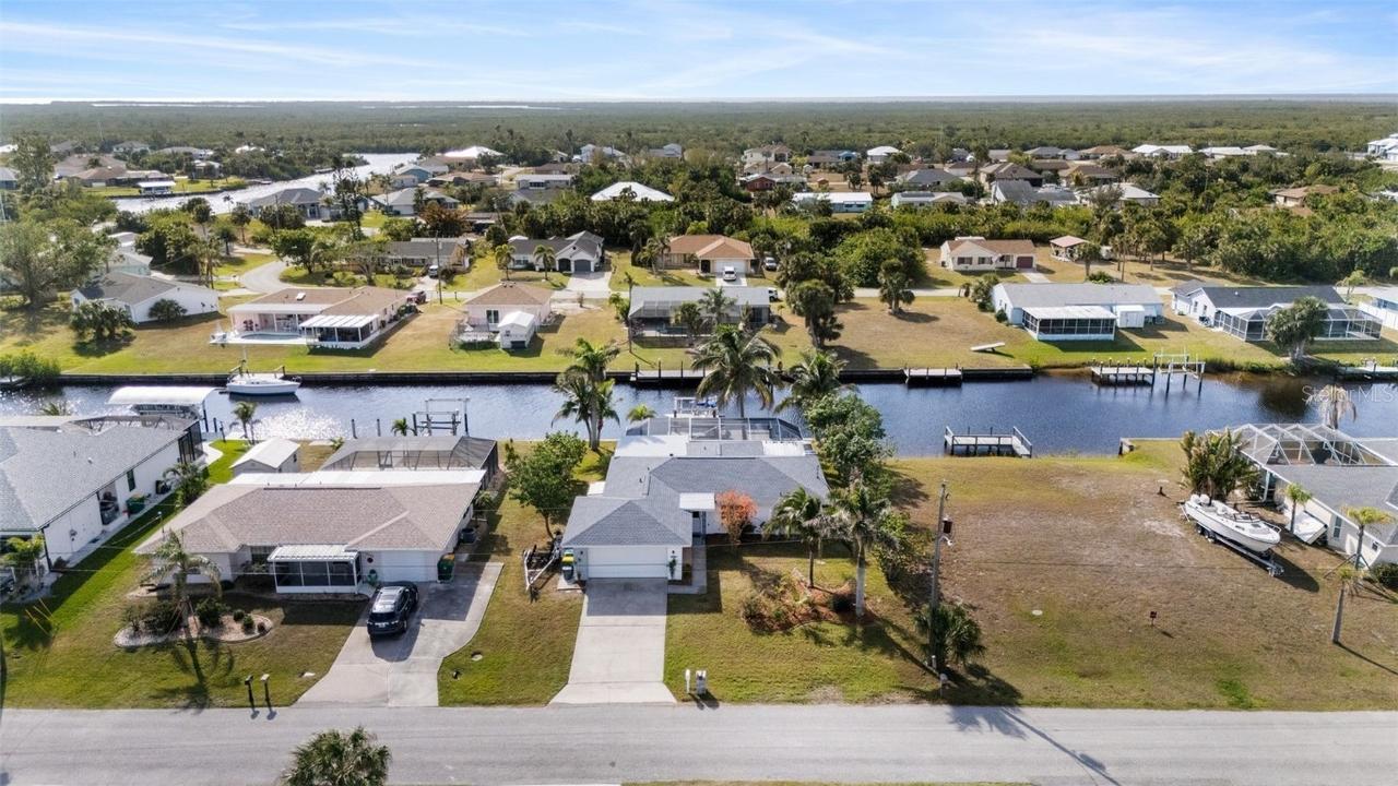 18170 Avonsdale Cir., Port Charlotte, FL 33948