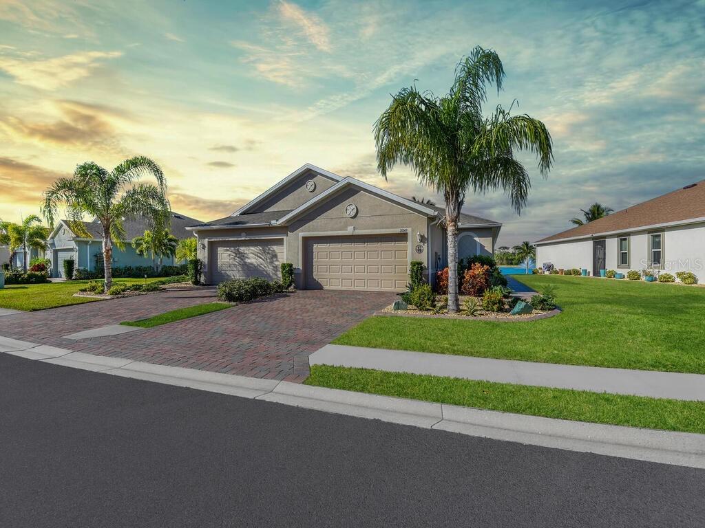 20049 Fiddlewood Ave., North Fort Myers, FL 33917