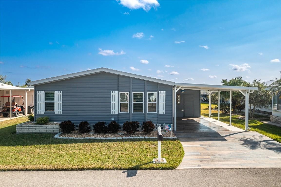 562 Portside Dr., North Port, FL 34287