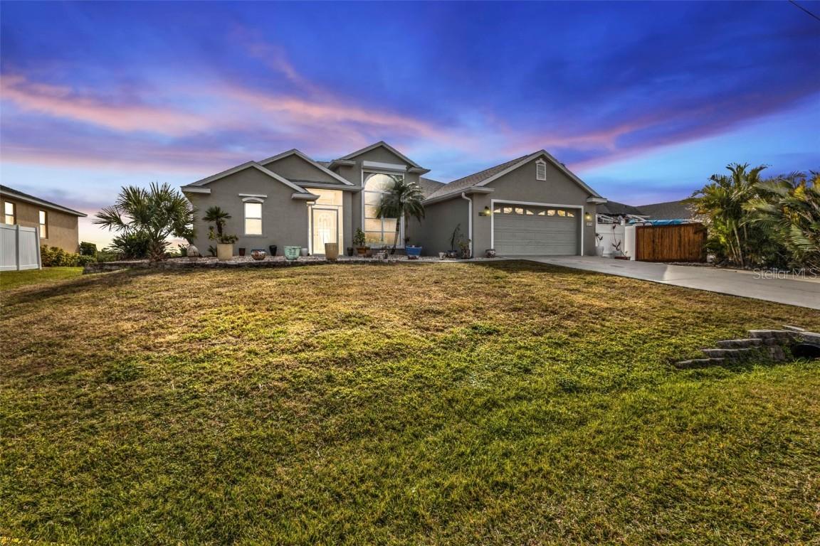 18794 Ayrshire Cir., Port Charlotte, FL 33948