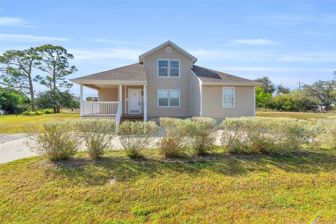 113 Delaware Rd., Lehigh Acres, FL 33936