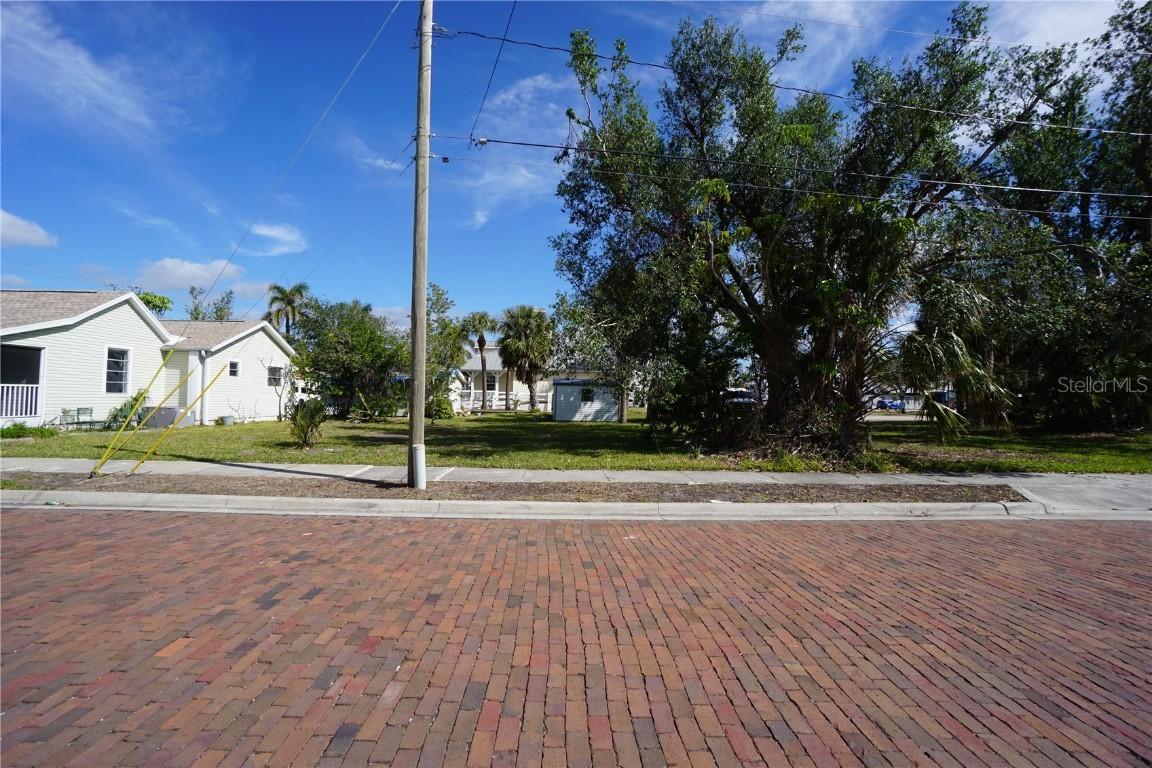308 Goldstein St., Punta Gorda, FL 33950