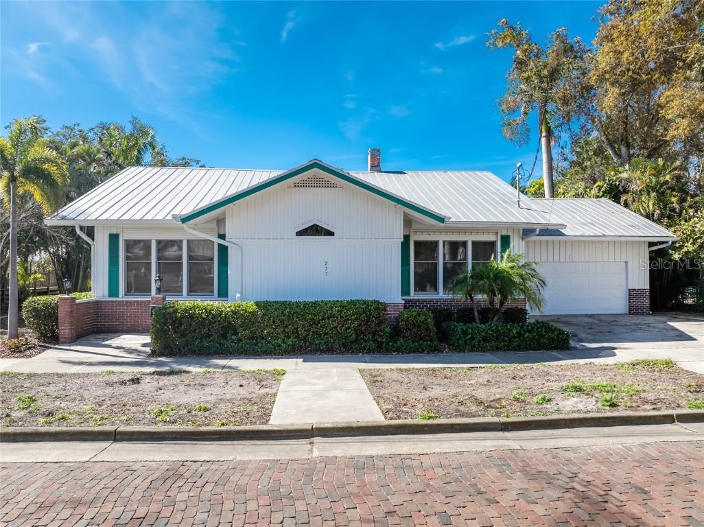 227 Harvey St., Punta Gorda, FL 33950