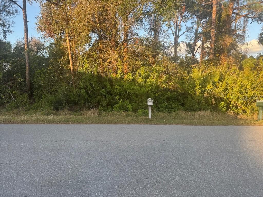2214 Pratt Ave., North Port, FL 34286